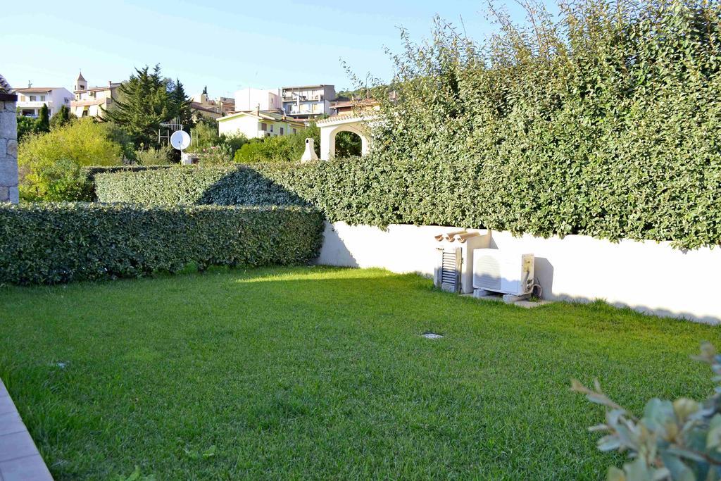 Gf Apartments La Vigna Badesi Exterior photo