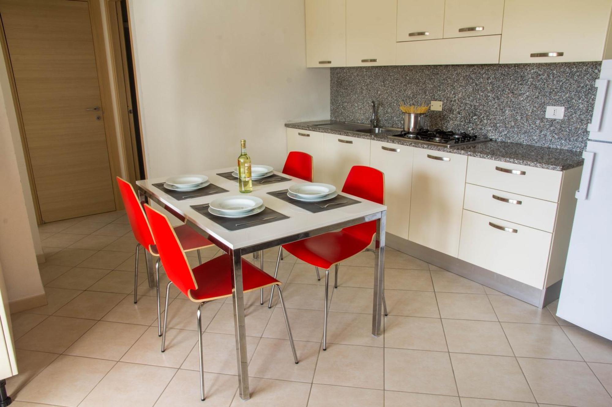 Gf Apartments La Vigna Badesi Exterior photo