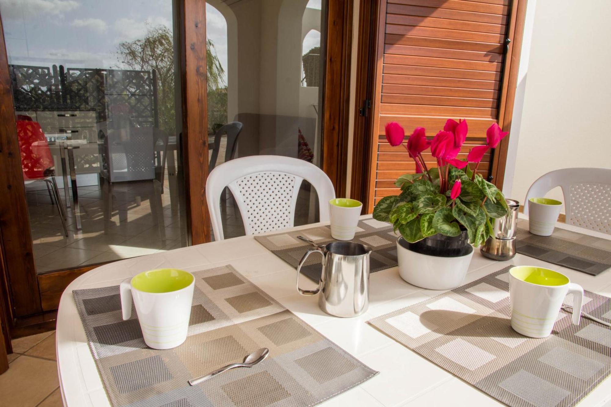 Gf Apartments La Vigna Badesi Exterior photo