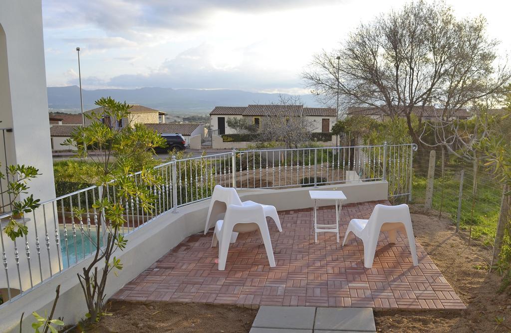 Gf Apartments La Vigna Badesi Exterior photo
