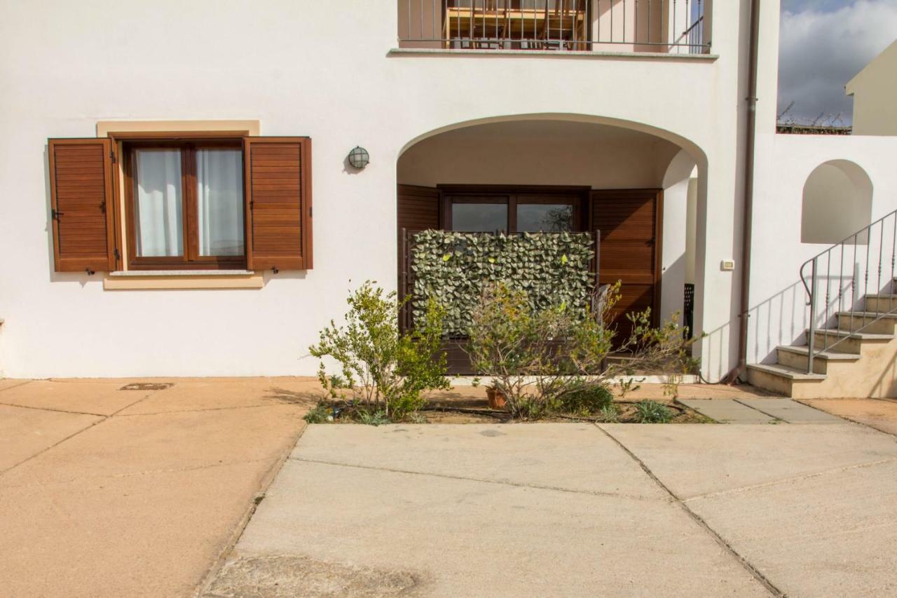 Gf Apartments La Vigna Badesi Exterior photo